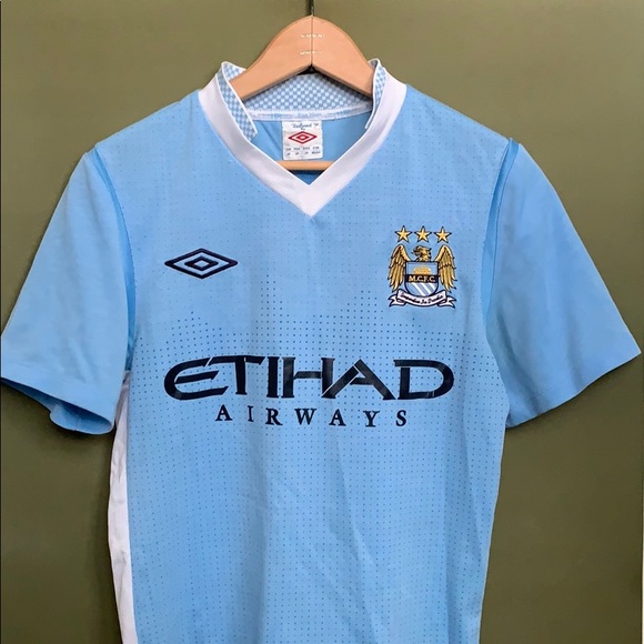 retro man city jersey